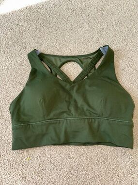 Born primitive sports bra.